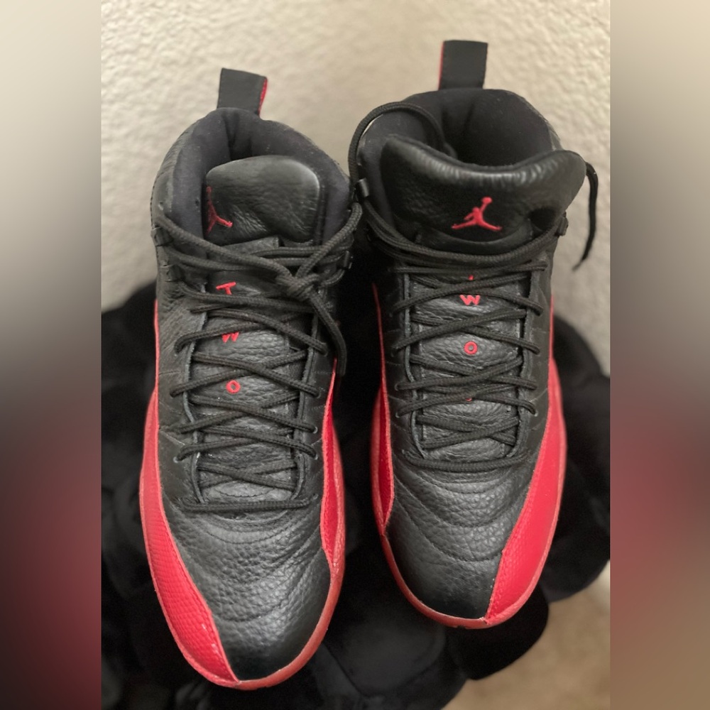 Red and Black Air Jordan 12s retro flu game size 9.5 men. Like new